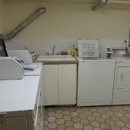 Tropicana Suite Hotel Βανκούβερ Εξωτερικό φωτογραφία