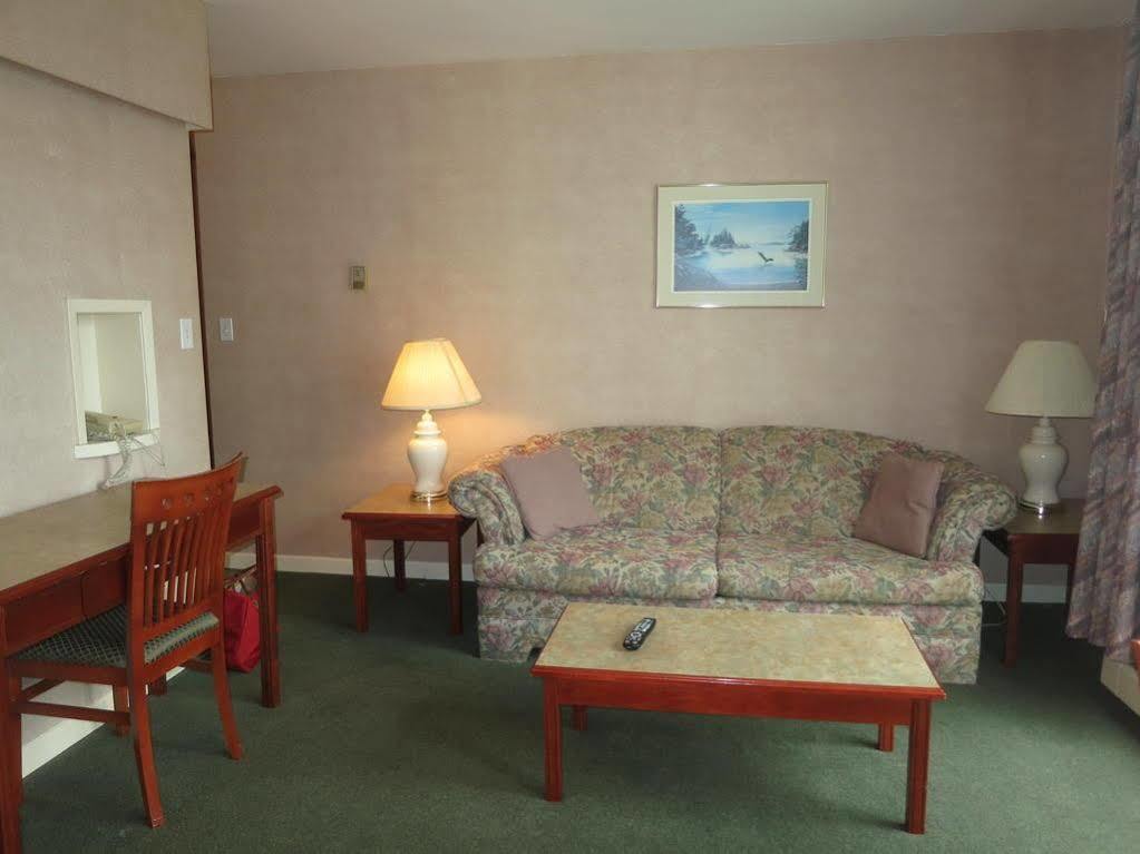 Tropicana Suite Hotel Βανκούβερ Εξωτερικό φωτογραφία
