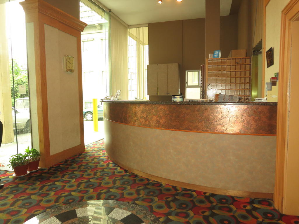 Tropicana Suite Hotel Βανκούβερ Εξωτερικό φωτογραφία